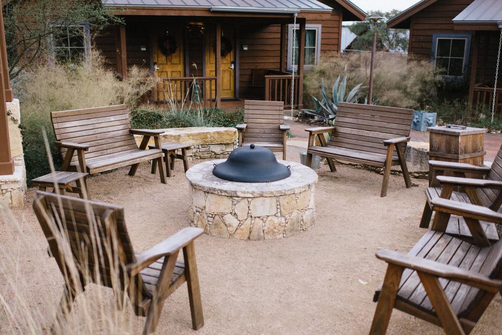 Camp Lucy Hotel Dripping Springs Kültér fotó