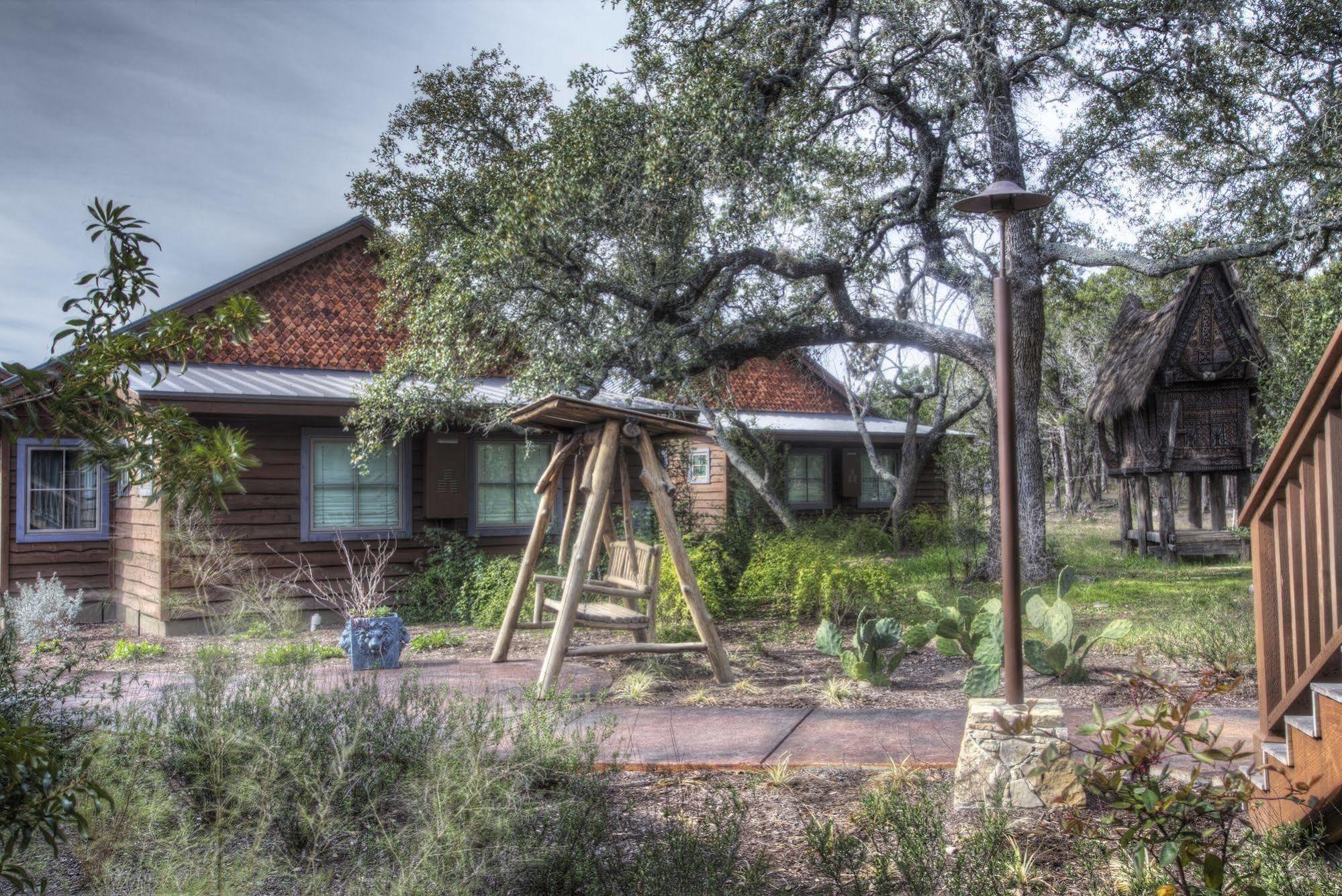Camp Lucy Hotel Dripping Springs Kültér fotó